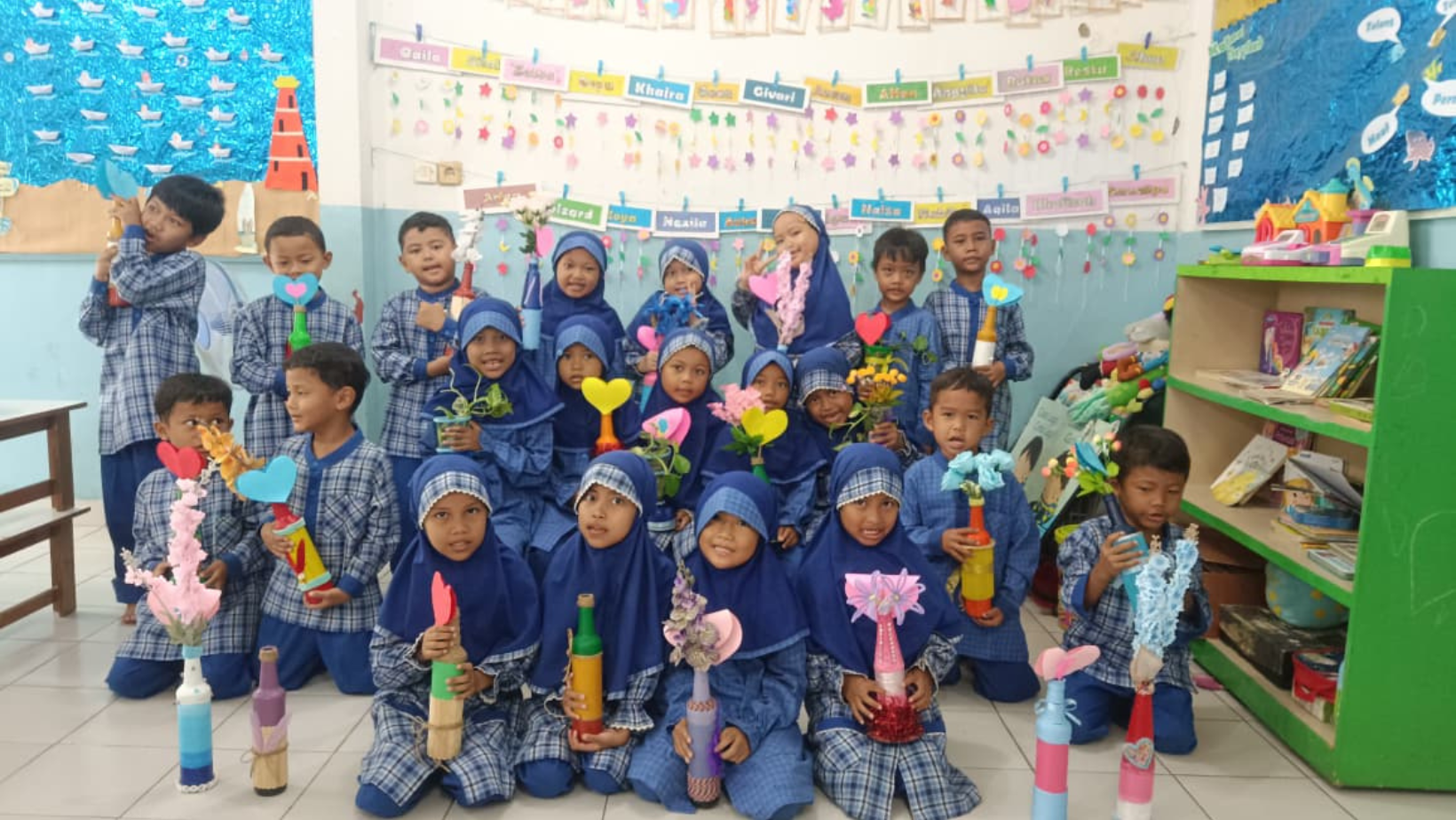 Siswa PAUD Bait Alhikmah Depok Ciptakan Karya Seni Ramah Lingkungan sebagai Wujud Apresiasi di Hari Ibu
