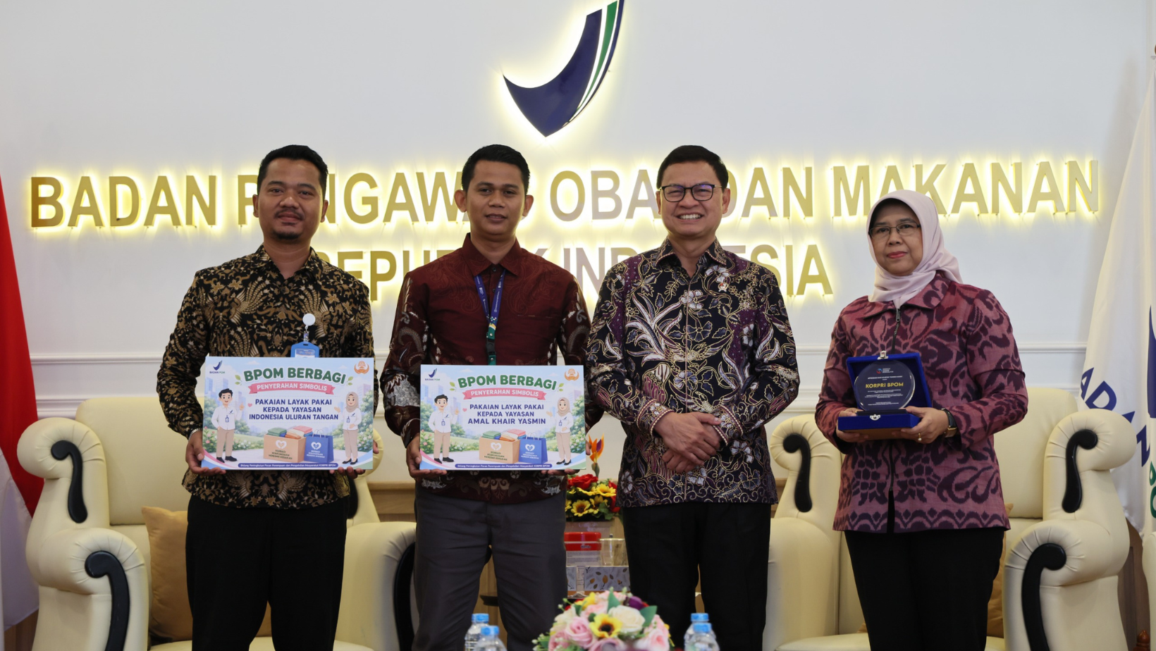 BPOM RI Serahkan Donasi Pakaian Layak Pakai kepada Yayasan Amal Khair Yasmin Melalui Program Sedekah Barang Berkualitas
